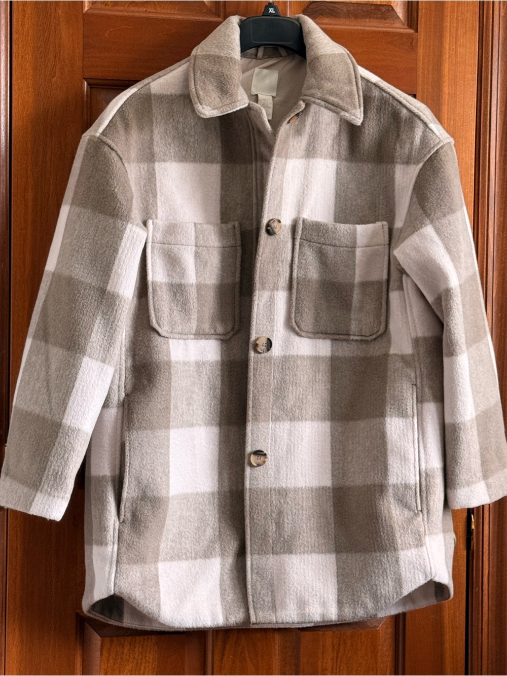 H&M Women’s Small Oversized Gray Cream Buffalo Plaid Shacket